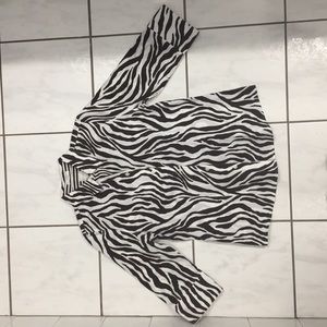 Chico’s brown and white 3/4 sleeve top